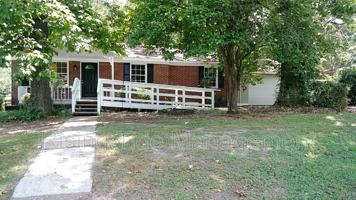 featured image of 1325 4th Way Nw