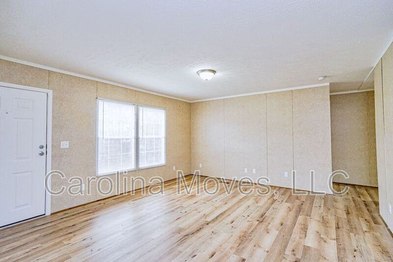 210 Frontier Dr - Photo 2 of 17