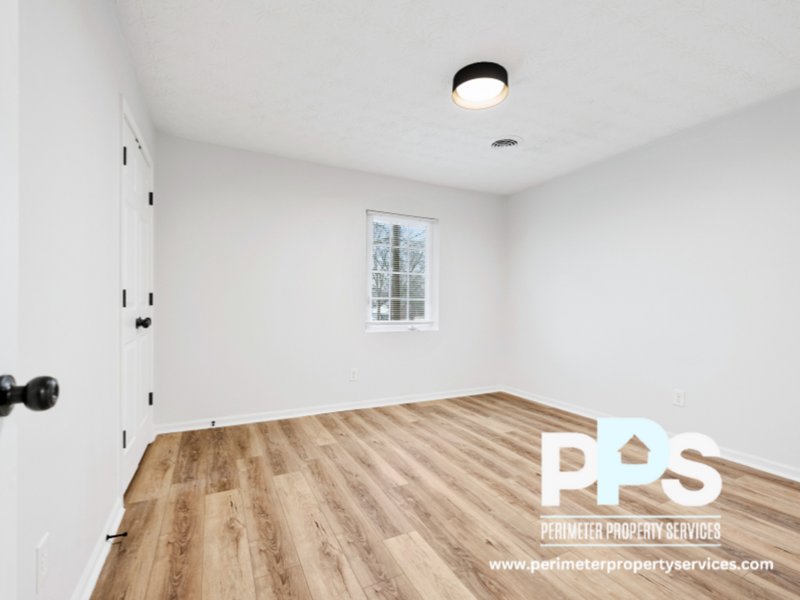 2133 Thompson Ave Se - Photo 7 of 26