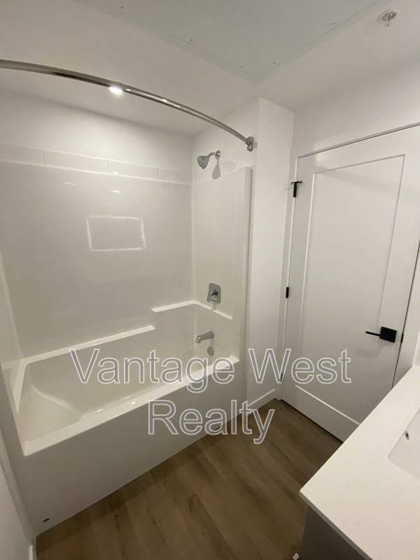 1200 Devonshire Ave - Photo 4 of 8