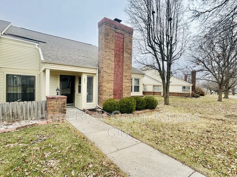 503 Sw Hoke Ln - Photo 3 of 32