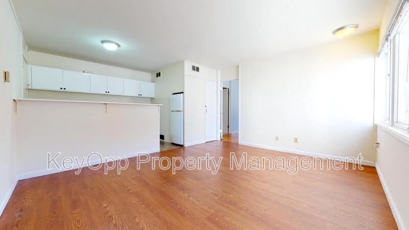 335 Grand View Ave - Photo 2 of 12
