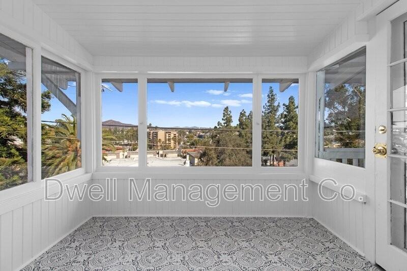 8073 Lemon Ave - Photo 2 of 31