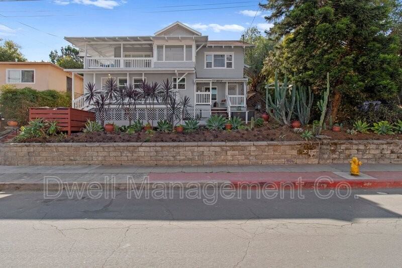 8073 Lemon Ave - Photo 6 of 31
