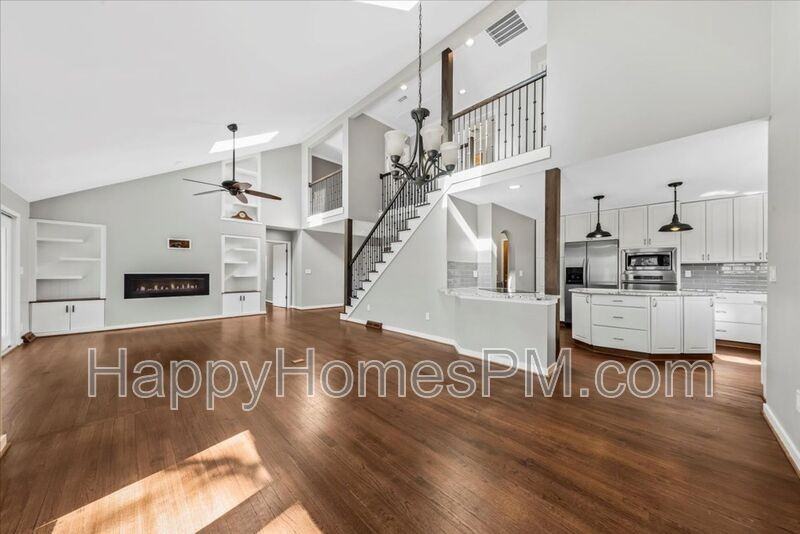 2051 Marsh Flower Ln - Photo 3 of 22