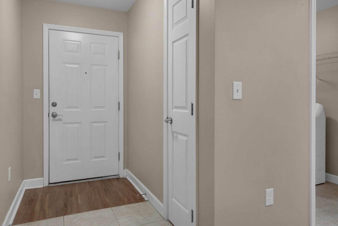 1702 Conservation Trl - Photo 3 of 36