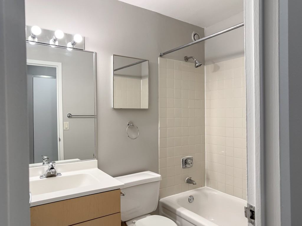 1212 S Michigan Ave #2703 - Photo 7 of 21