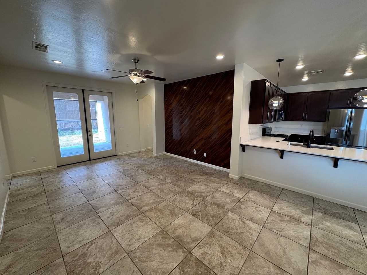 3215 North Kent Street - Photo 6 of 33