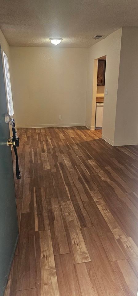 Springwood Court Apts - Photo 5 of 32