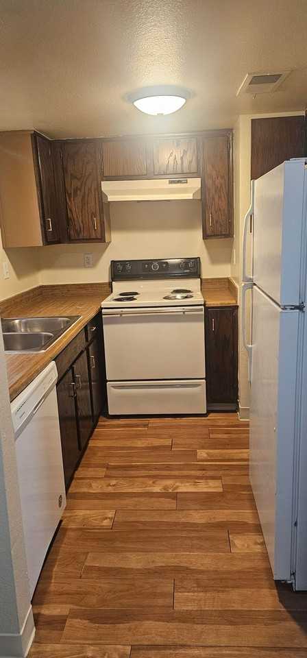 Springwood Court Apts - Photo 7 of 32