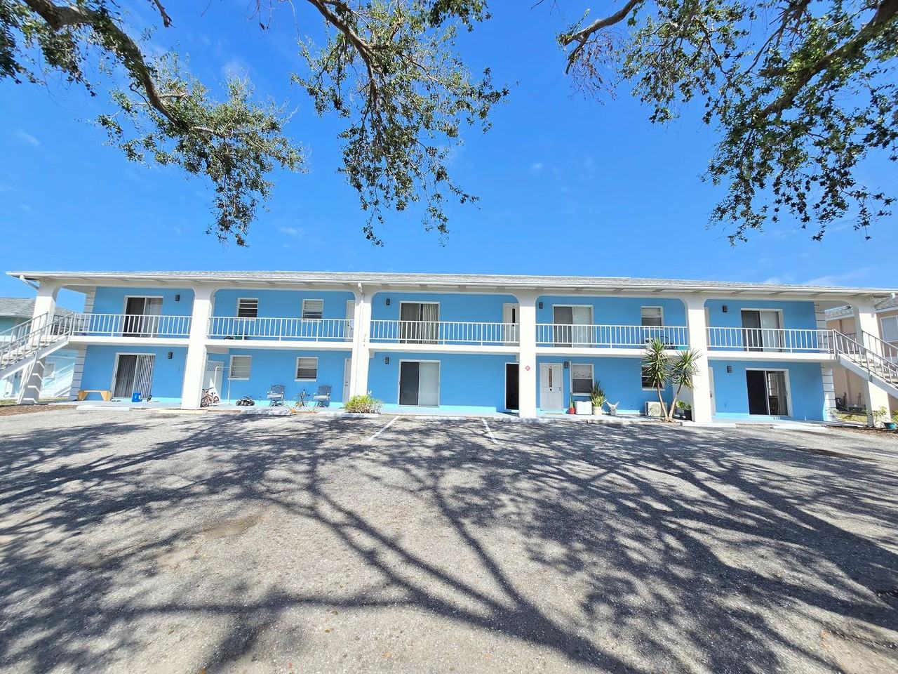 504 Barcelona Avenue - Photo 2 of 36