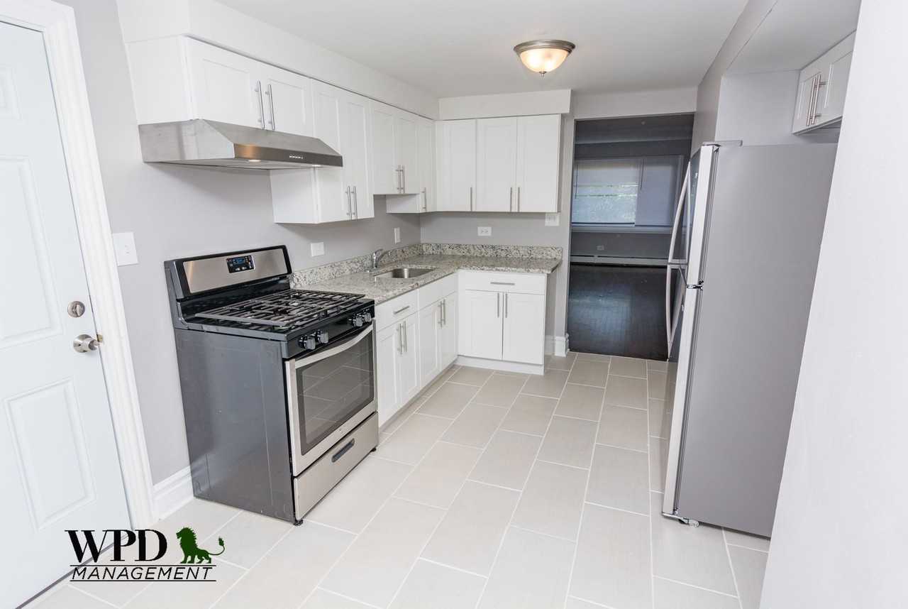 14108-10 S. Tracy Ave - Photo 3 of 12