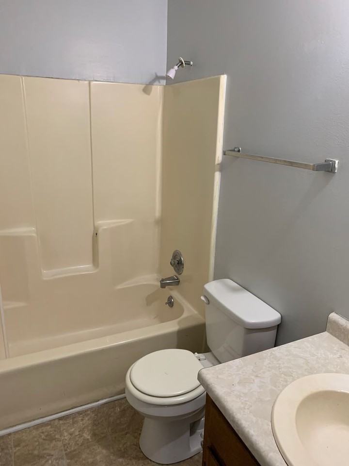 139 Barrington Pl - Photo 6 of 11