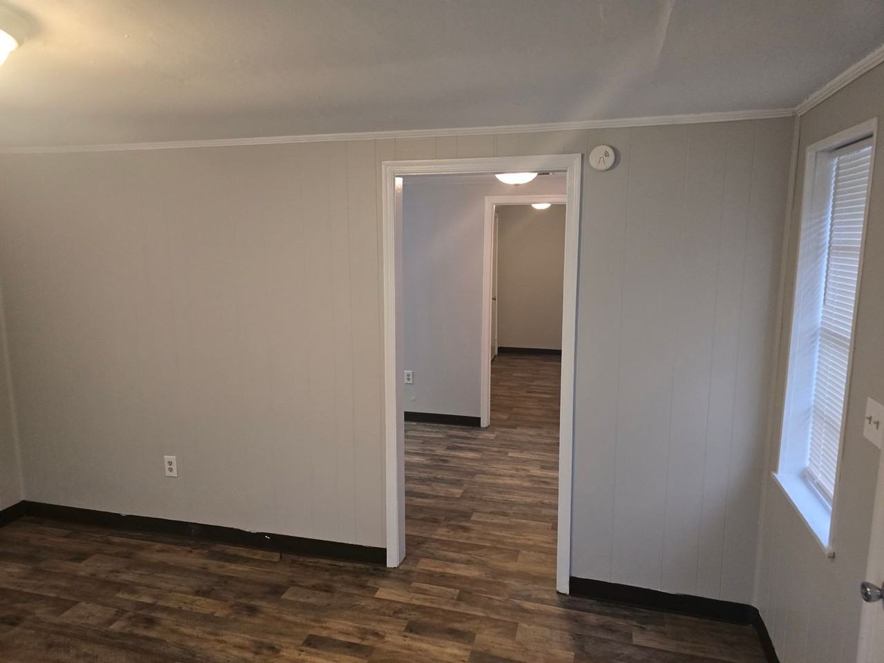 69 Lexington Dr - Photo 3 of 9