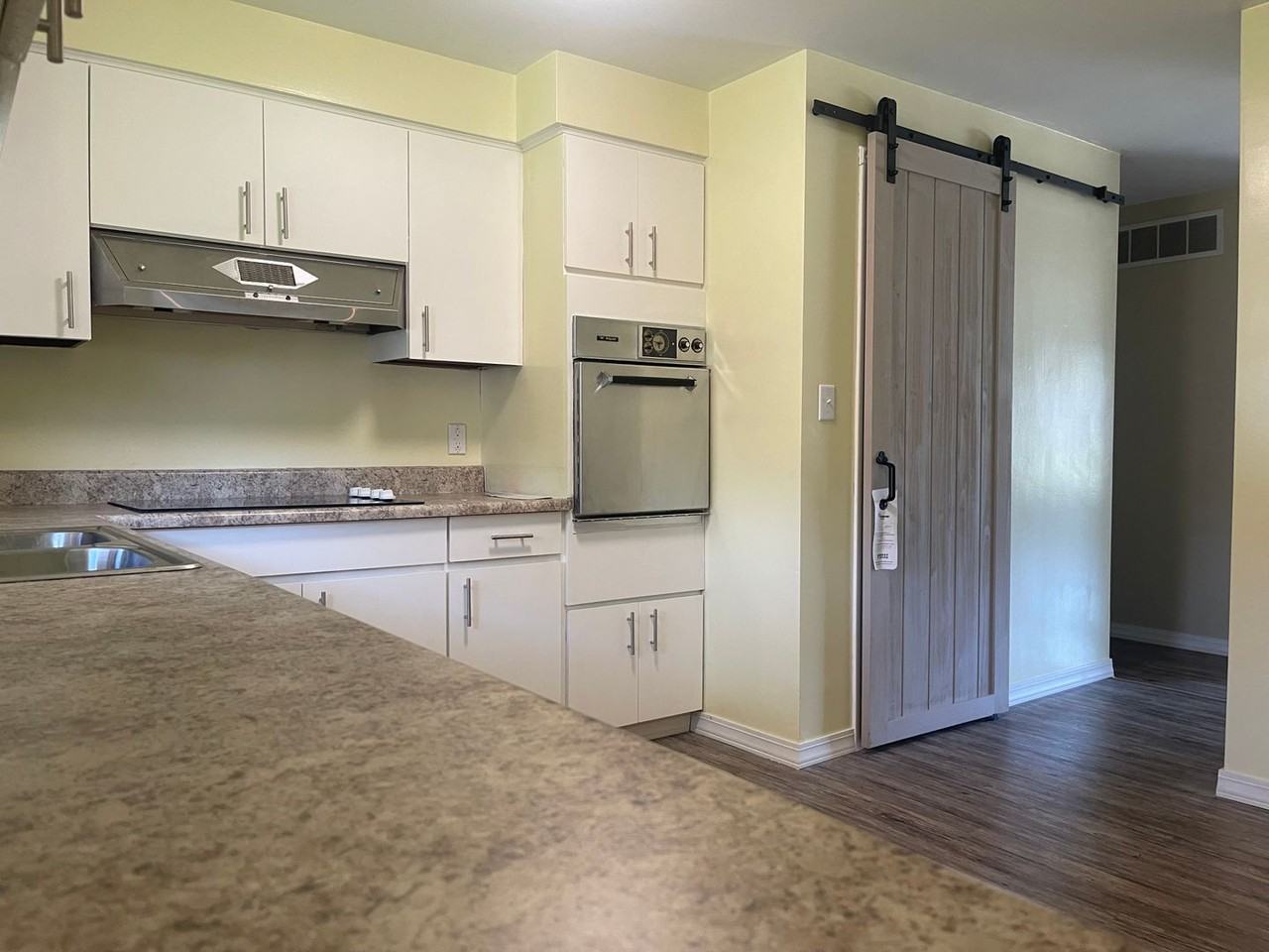 21 Marian Ln - Photo 7 of 12