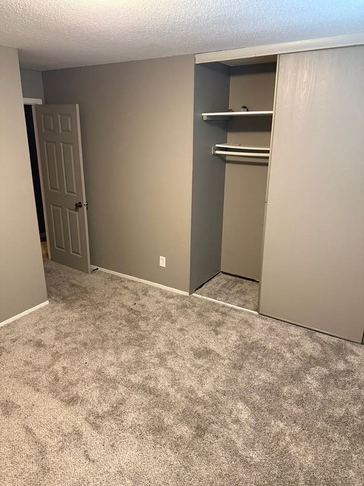 2525 Harriet - Photo 6 of 6