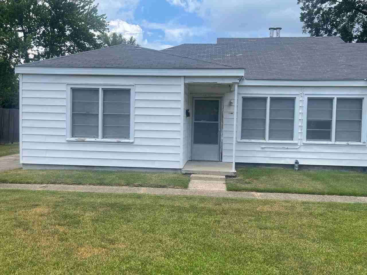125 State Ct - Photo 2 of 10
