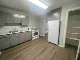 125 State Ct - Photo 1 of 1