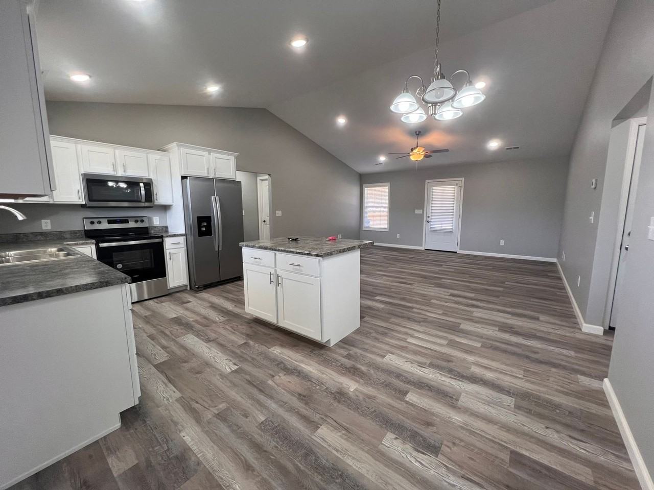 322 Apple Park Way - Photo 2 of 14