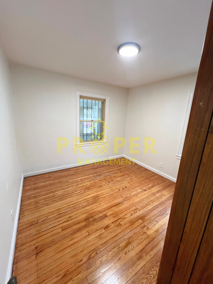 231 Shoop Ave - Photo 3 of 12