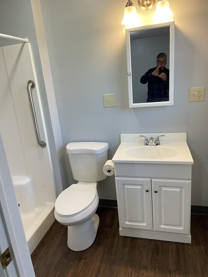 704 Main Street - Photo 3 of 7