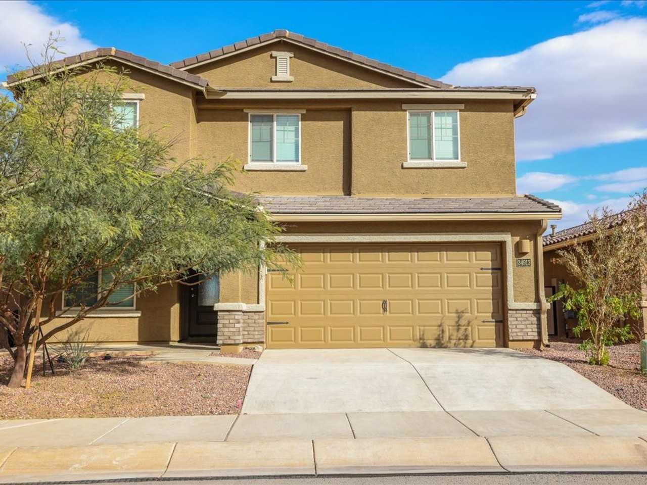 34913 S Iron Jaw Dr - Photo 2 of 46