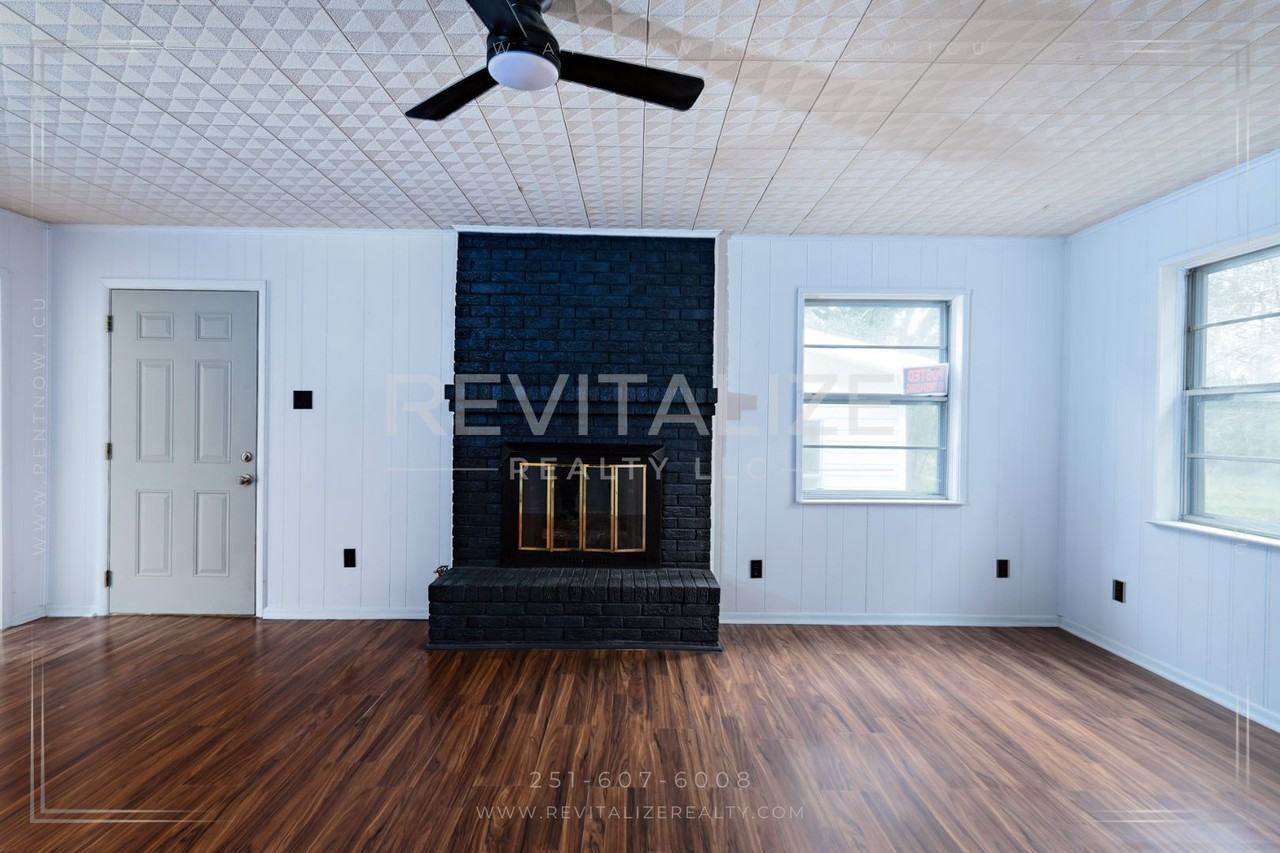2121 Barron Pl - Photo 7 of 36