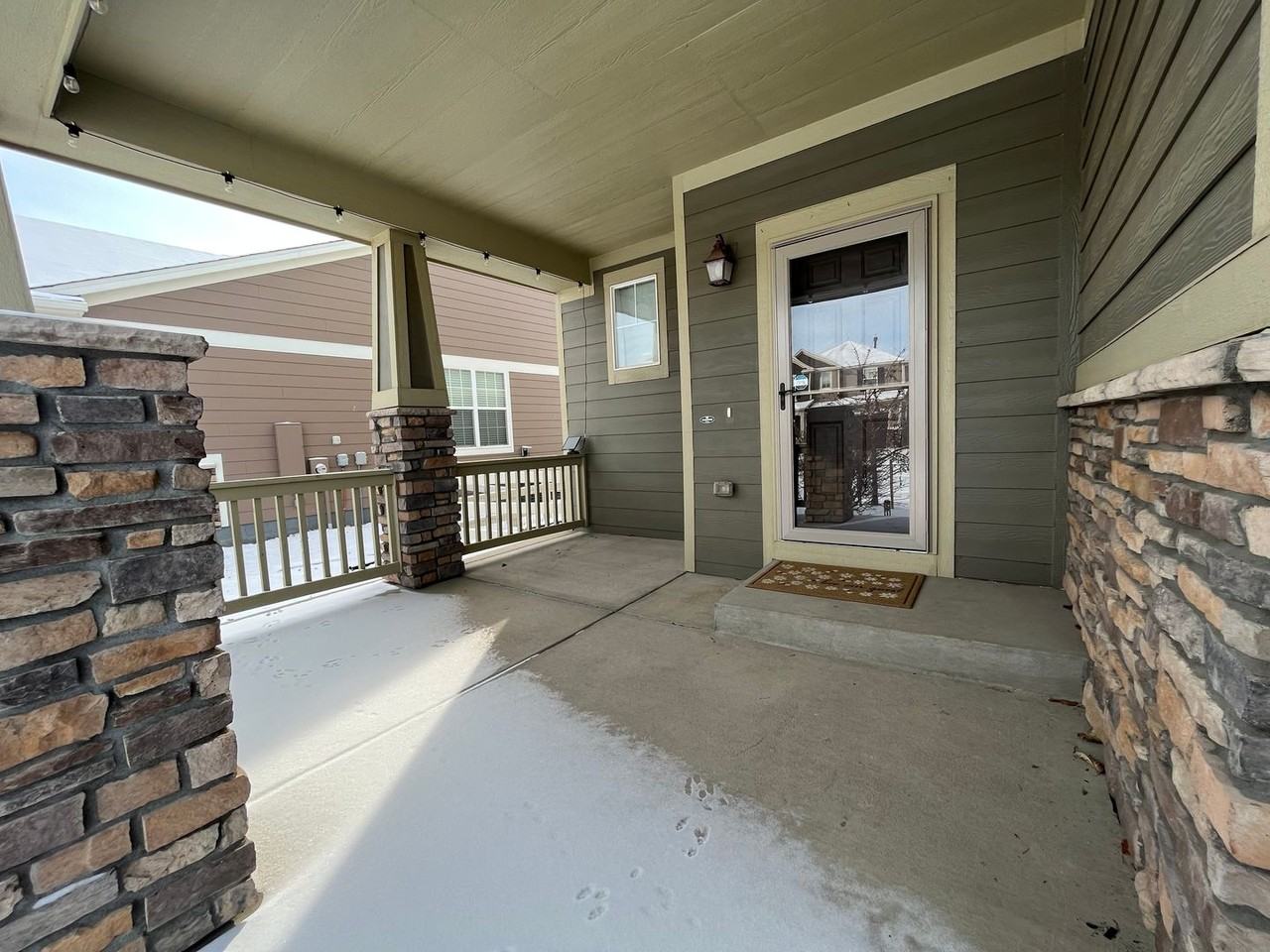 3233 Anika Dr - Photo 4 of 32
