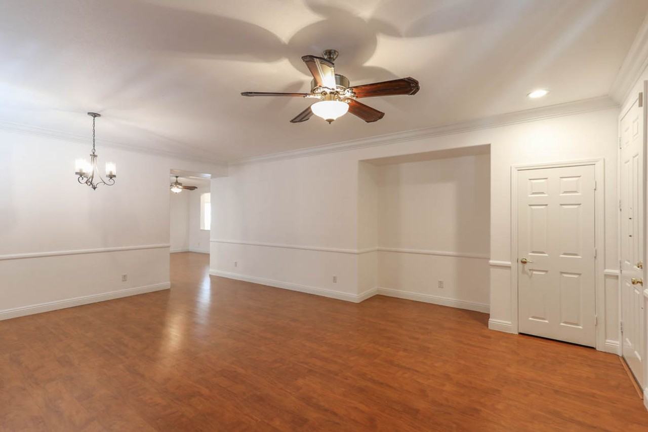 11073 Village Ridge Ln - Photo 6 of 37