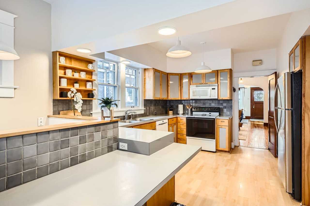 668 S Gilpin St - Photo 2 of 37