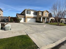 featured image of 5928 W Whitley Ave