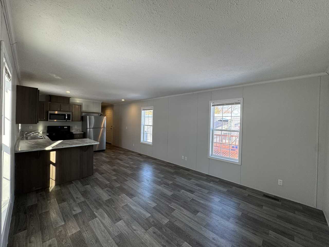 39 Canary Hill Dr #290 - Photo 2 of 24