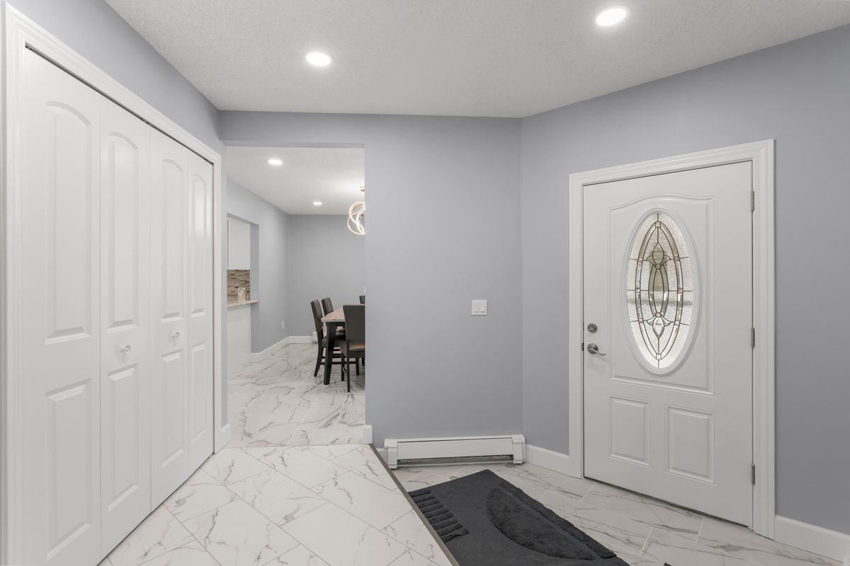 3851 Clarkway Rd - Photo 3 of 20