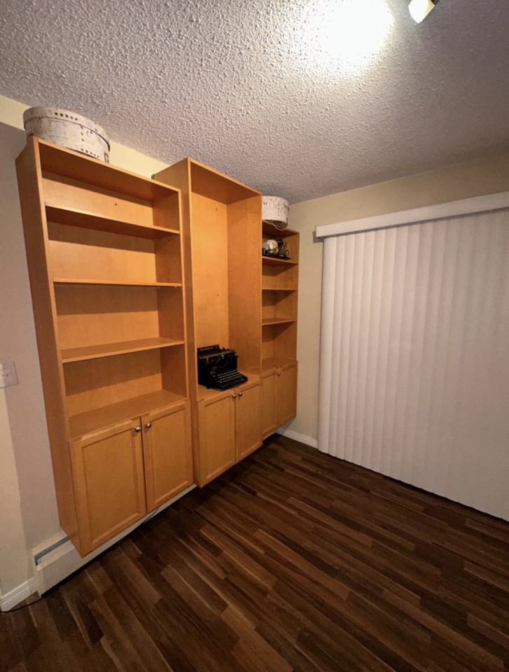 626 Westview Pl - Photo 3 of 12