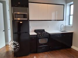 featured image of 663 Hancock St #19