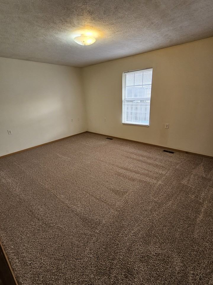 3118 W Commercial St #A - Photo 7 of 7
