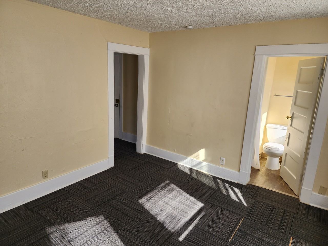 2540 South St #4 - Photo 2 of 14