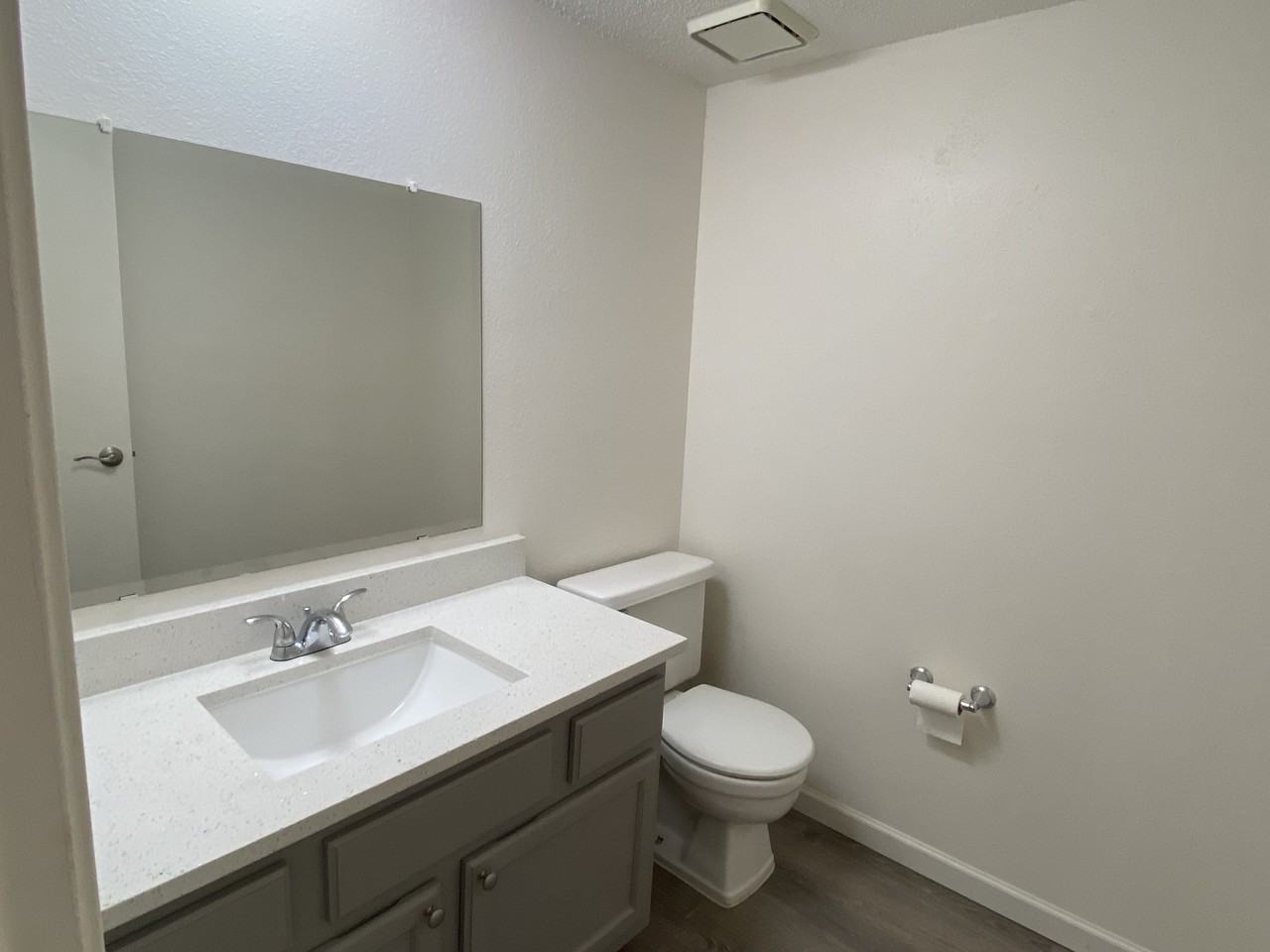 219 Meadow Ct #B - Photo 5 of 23