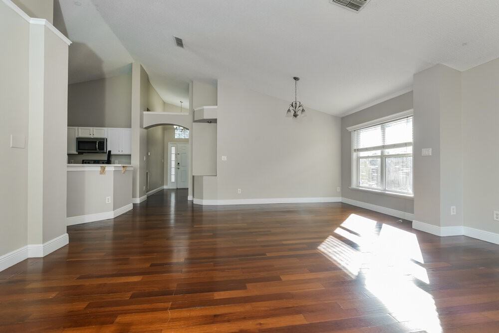 2161 Fennell St - Photo 4 of 16