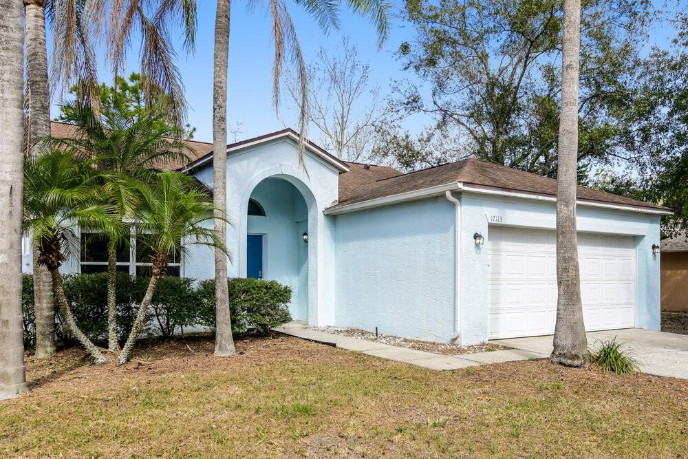 17113 Woodcrest Way - Photo 3 of 16