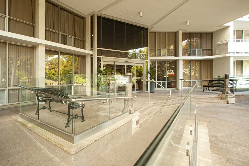 La Salle Towers - Photo 2 of 40