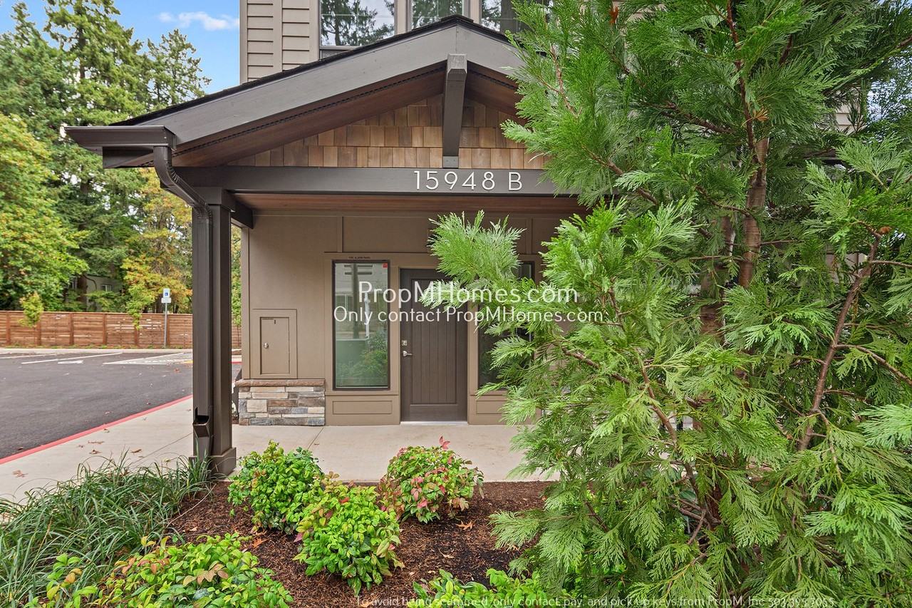 15948 15948 Quarry Road  - Townhome B2 - Photo 2 of 21