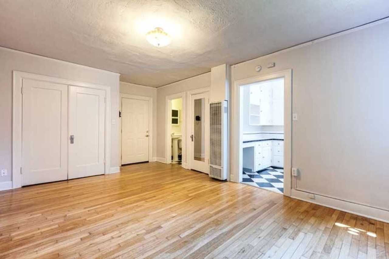1037 NW 20th Ave - Photo 6 of 22