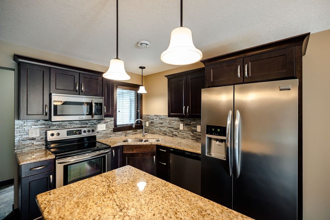 Portage Townhomes - Photo 4 of 19