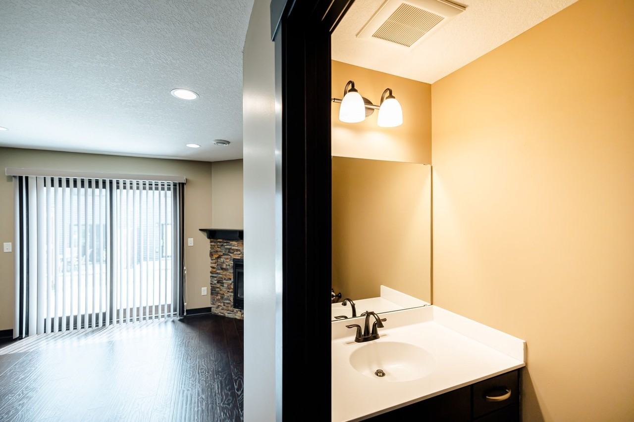 Portage Townhomes - Photo 6 of 19