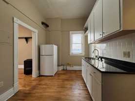 937 University Ave. West - Photo 1 of 1