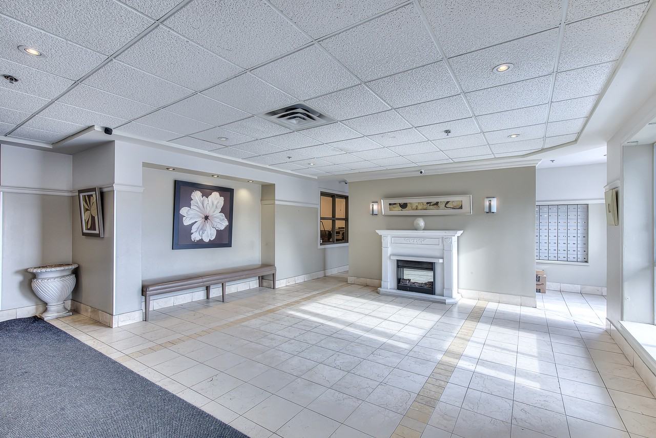 7680 Boul Marie-Victorin - Photo 2 of 45