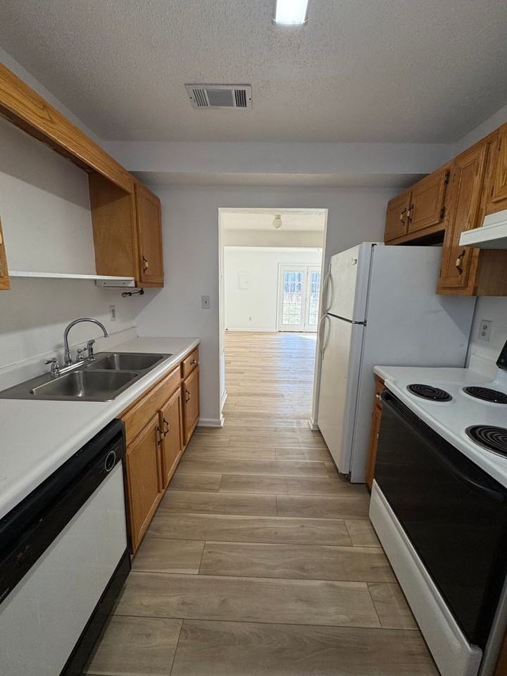 Archtree - Photo 6 of 24