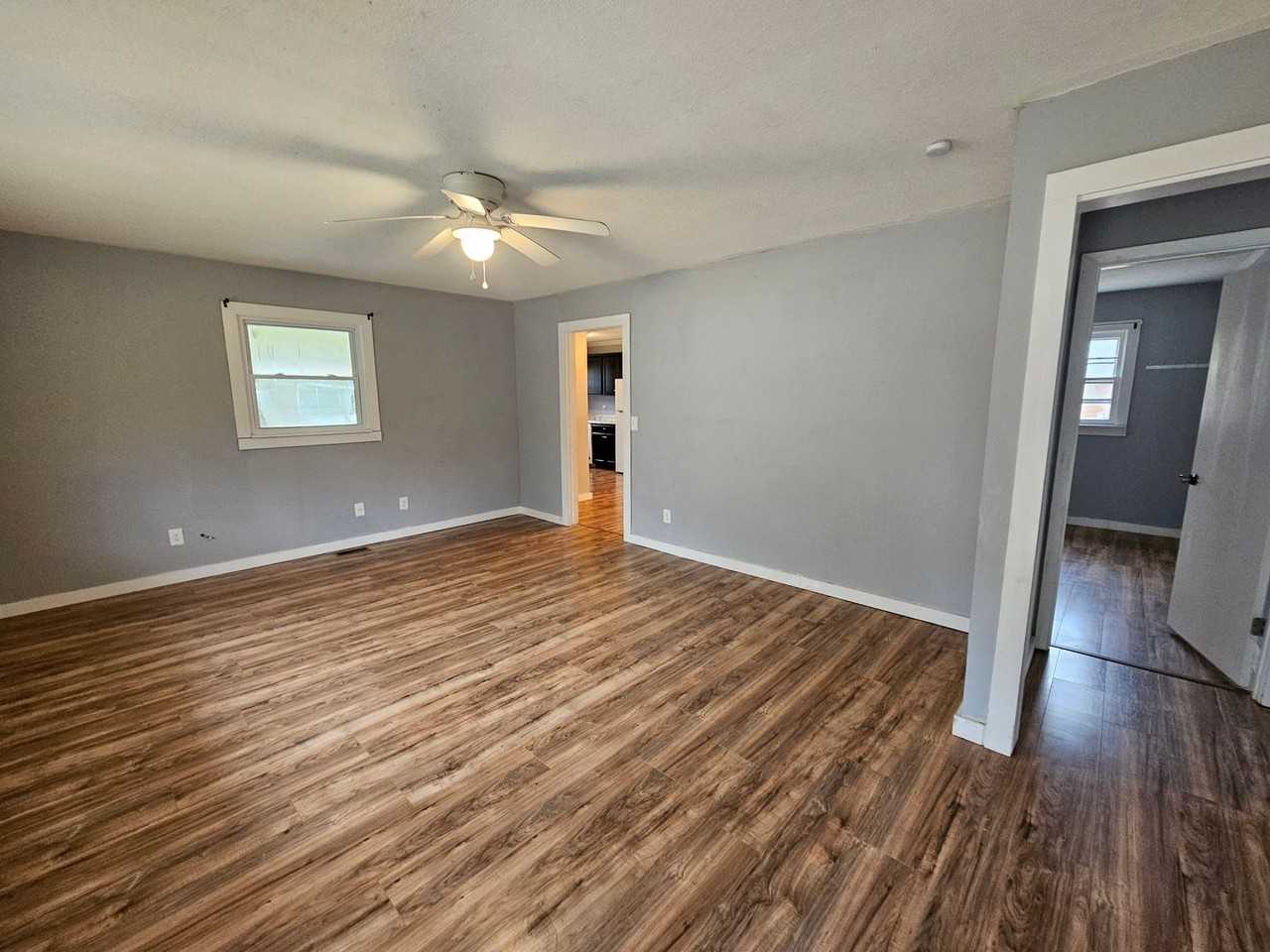 316 Cougar Ln - Photo 3 of 11