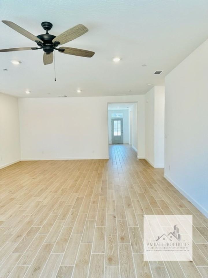 334 Aria Ave S - Photo 6 of 20